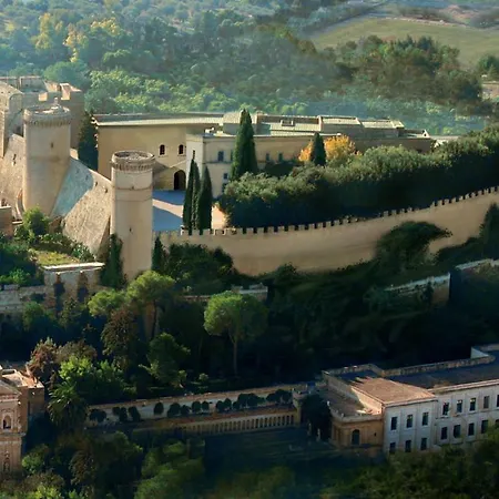 فيلة Montalto *